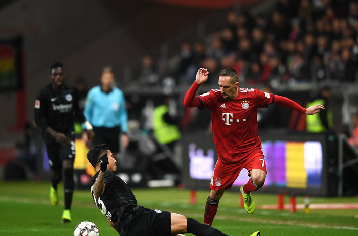 忍者战争回来了？ Invictus Gaming 赢得了所有比赛并晋级四分之一决赛。他们将在24日的四分之一决赛中对阵 Top Esports 。